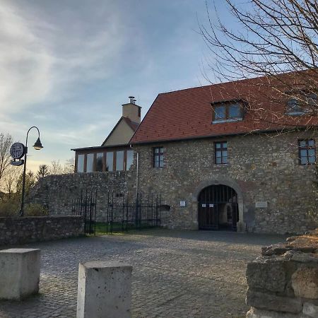 Huszárvár Hotel Kastélyszálló Szerencs Exterior foto